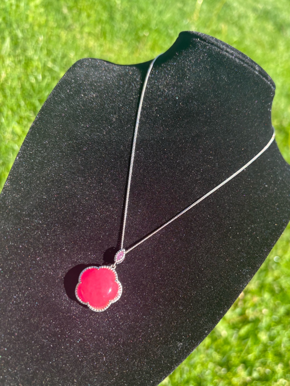 Pink jade necklace. - Picture 5 of 12